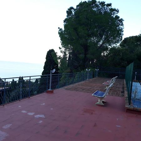 F&L A Taormina Exterior foto